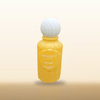 Vevanté Sillage 50 ml Extrait de Parfum on a soft amber studio backdrop